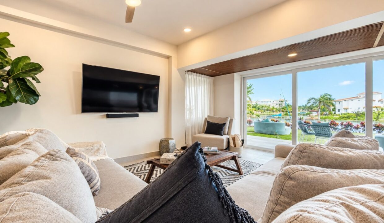 CONDO BLOOM A - PB19
