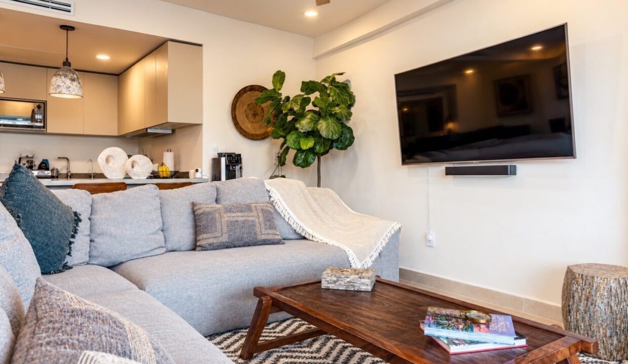 CONDO BLOOM A - PB20