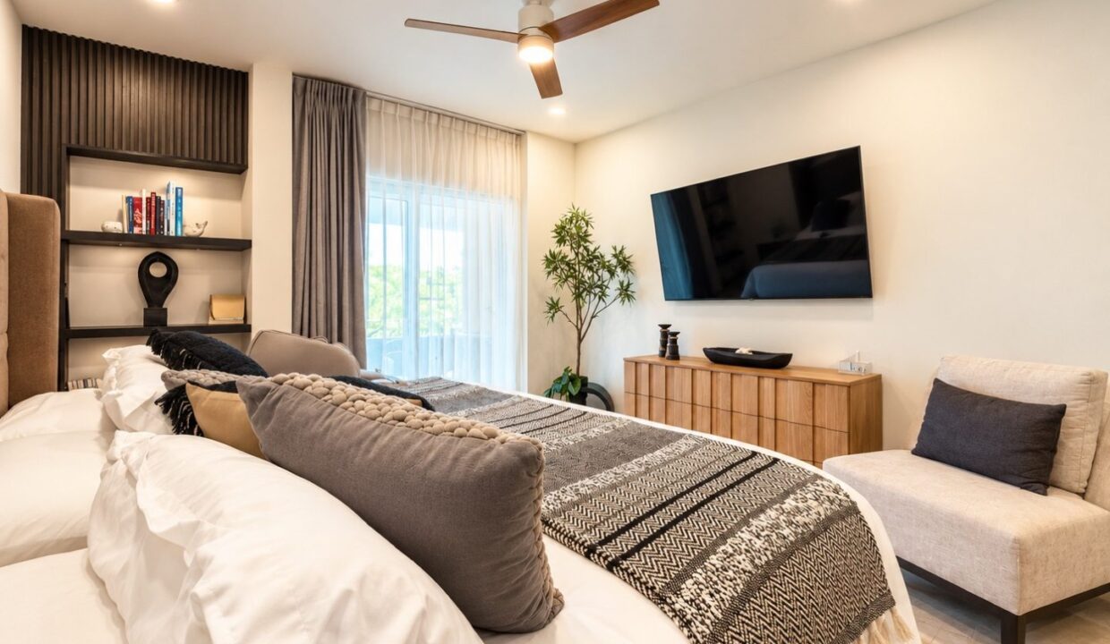CONDO BLOOM A - PB35
