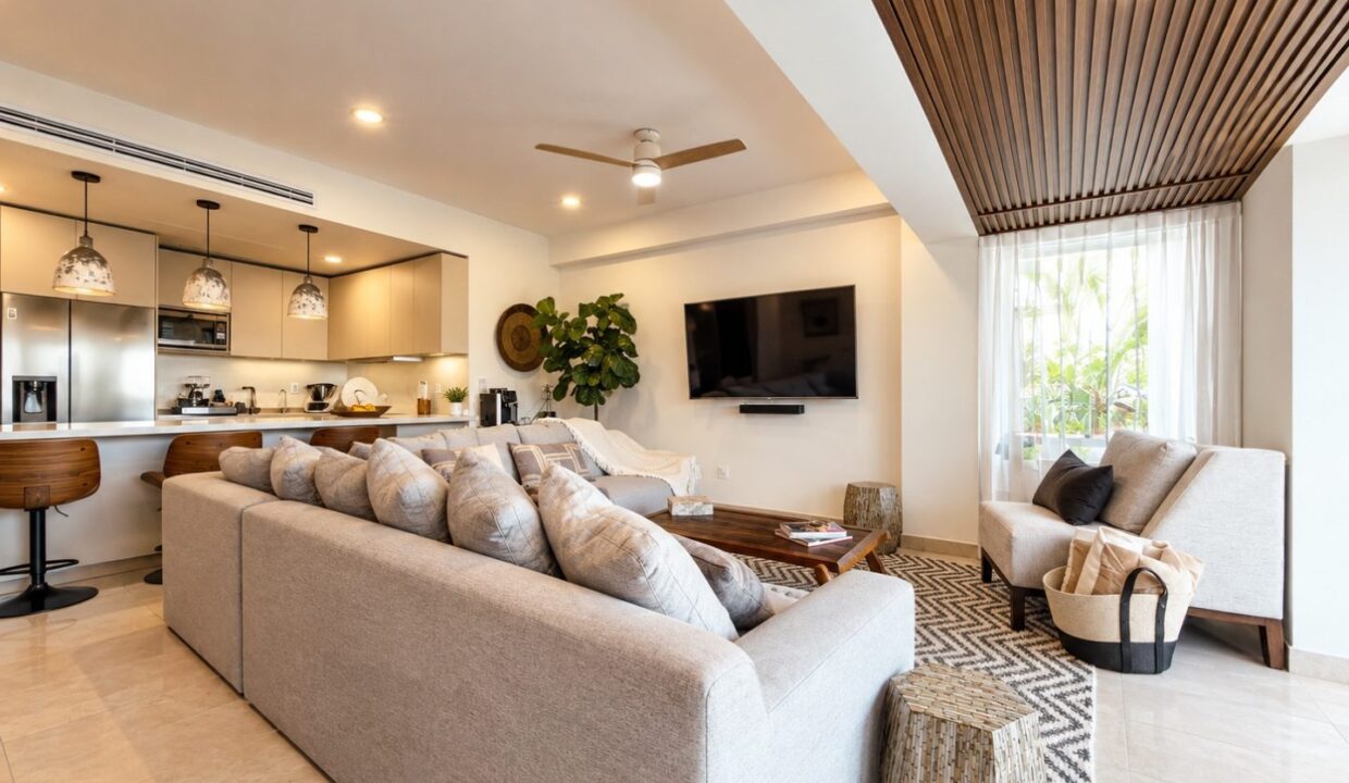 CONDO BLOOM A - PB4