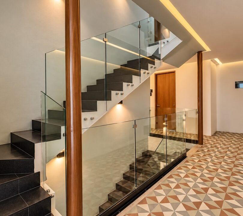CONDO - THE SHORE BOSS18